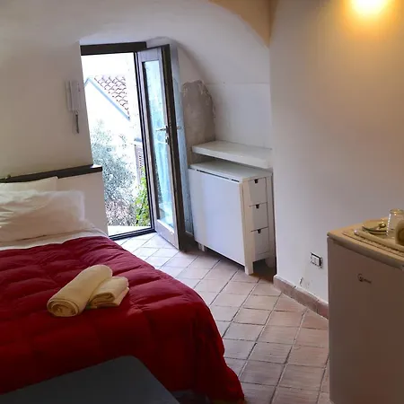 Spinuzza בית הארחה